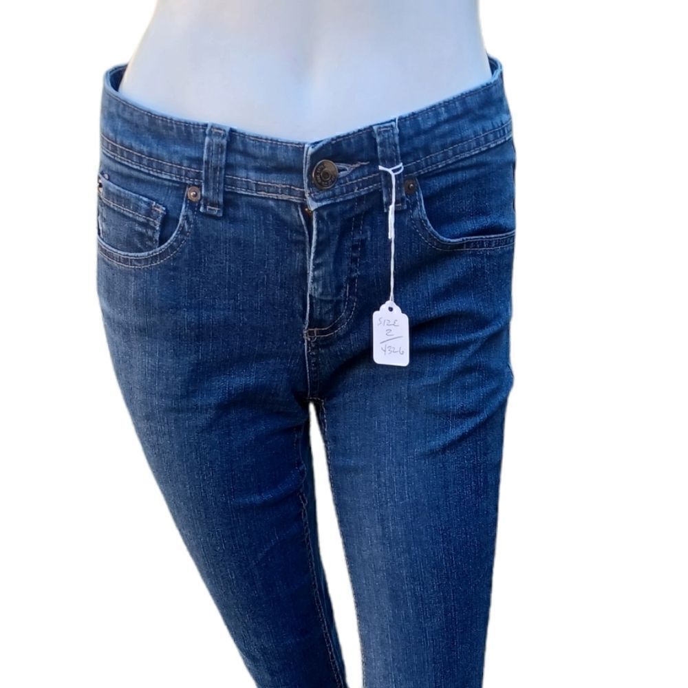 43269...Heritage by Bass Skinny Jeans Size 2, W28" 28"Inseam 7"Rise